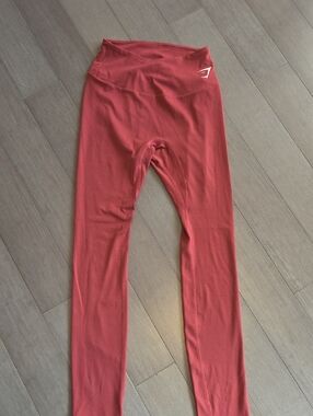 Gymshark High-Waist Leggings in Rust Red